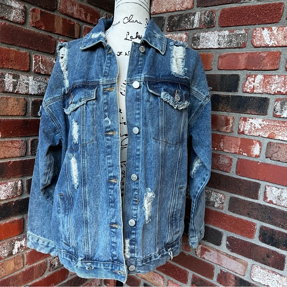 FOREVER 21  DISTRESSED JEAN JACKET  SIZE SMALL - Picture 1 of 12